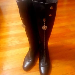 Women riding boots size 7.5